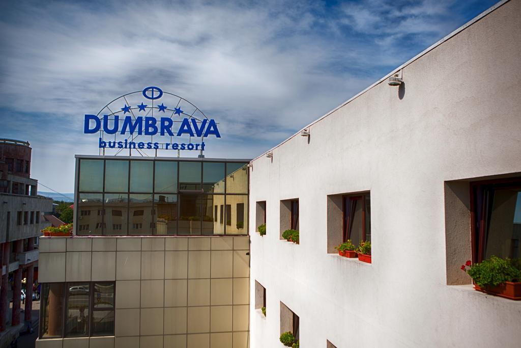 Hotel Dumbrava บาเคา ภายนอก รูปภาพ